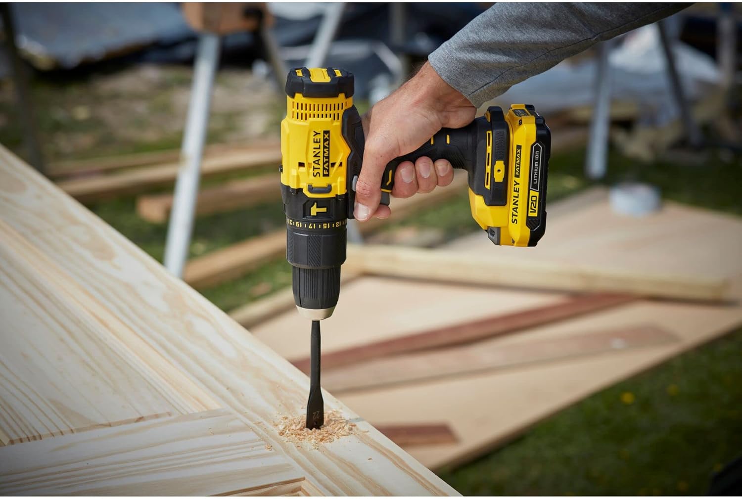 Stanley%2018%20V%20Çift%20Akülü%201.5%20Ah%20Darbeli%20Matkap%20-%20SCD711C2K